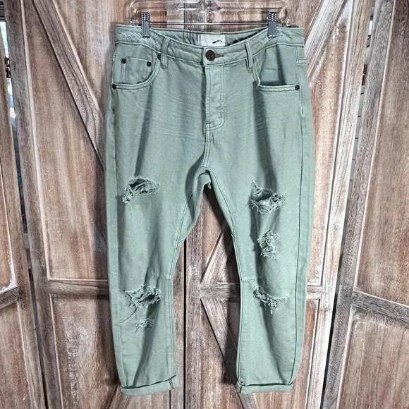 One Teaspoon Messed Up Saints Boyfriend Jean - Picture 4 of 11